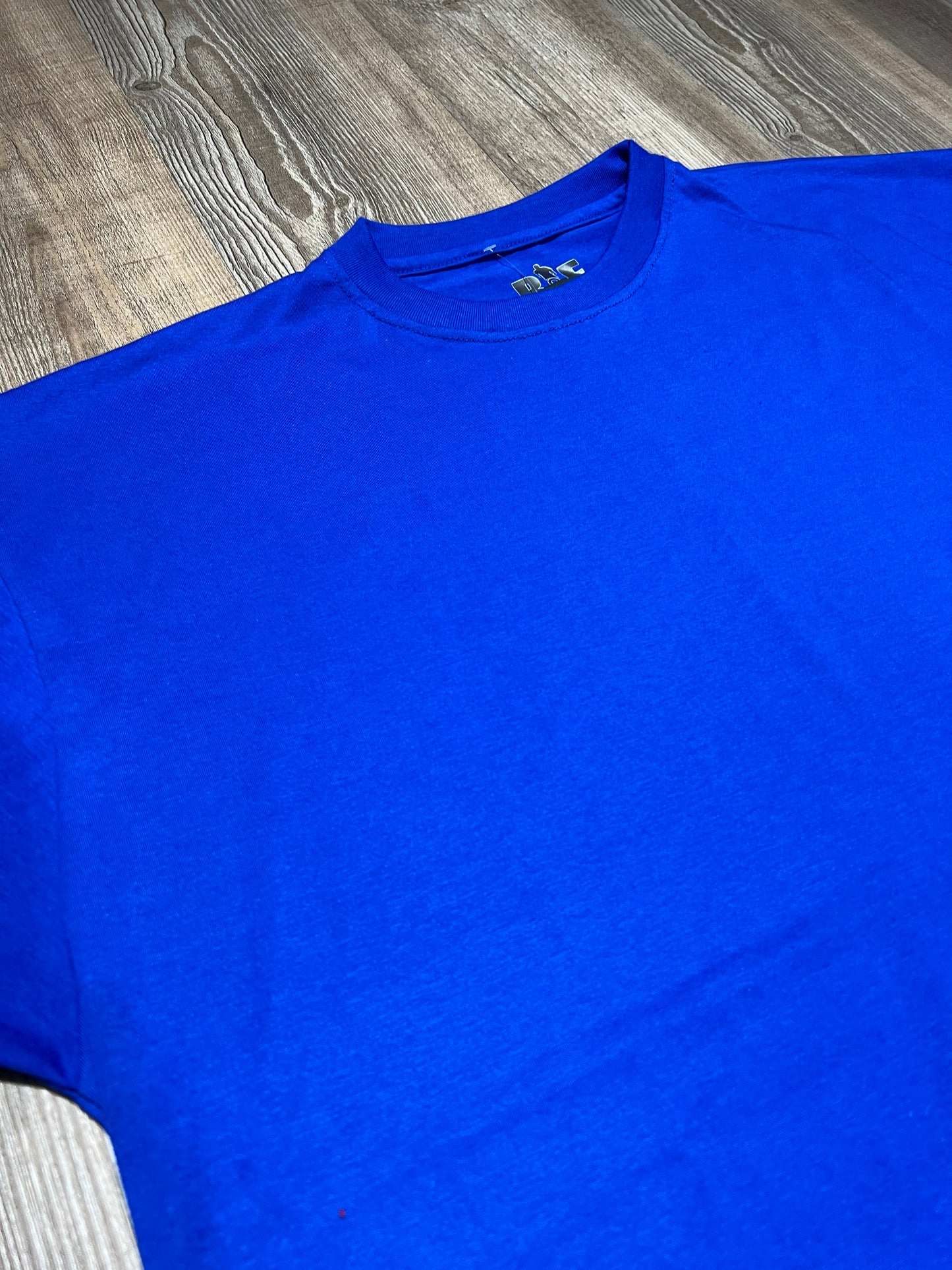 PLAYERA LISA AZUL REY