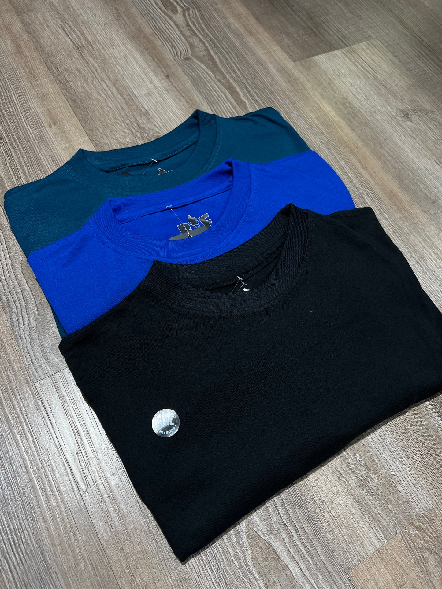 PLAYERA LISA AZUL REY