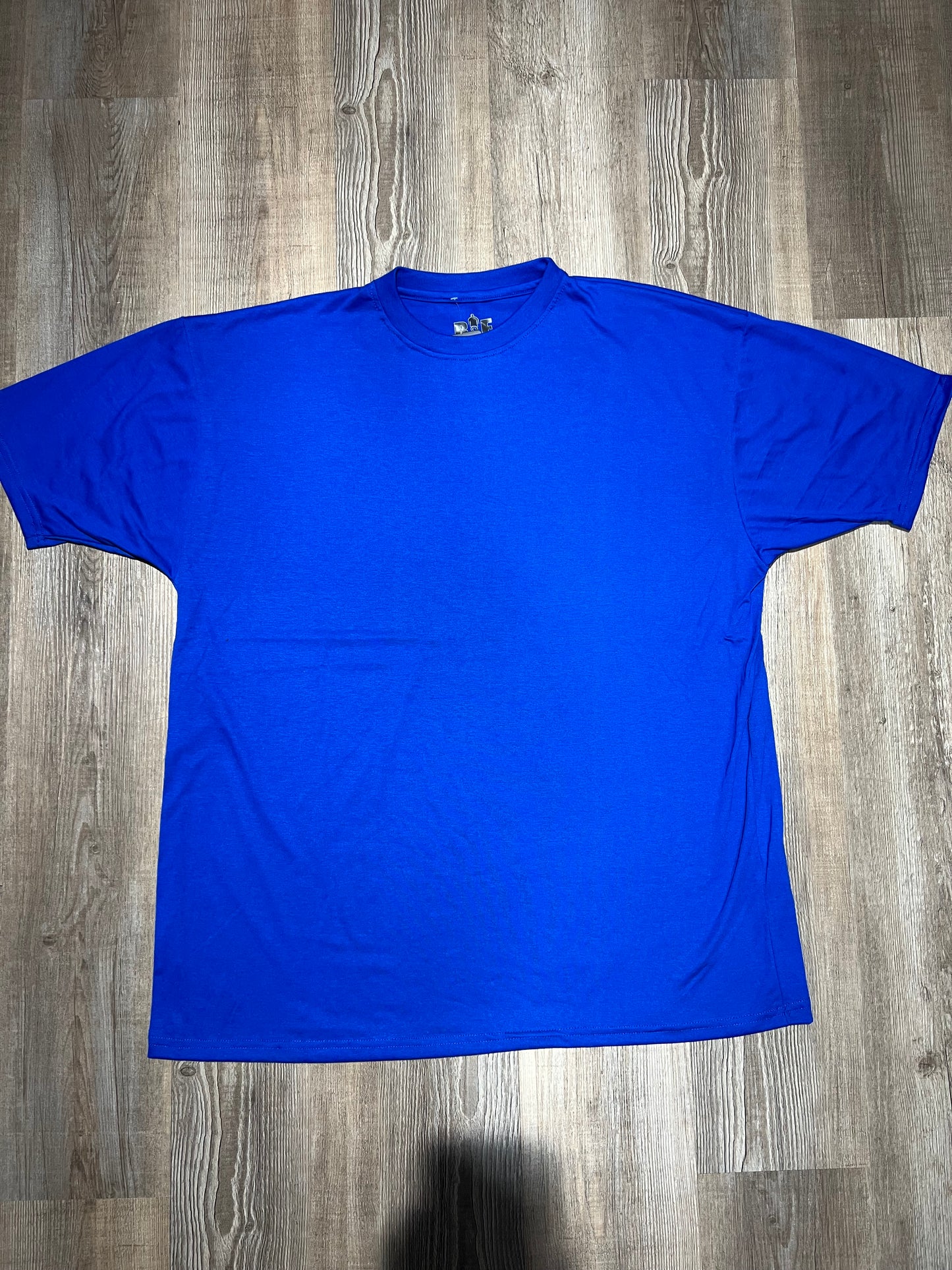 PLAYERA LISA AZUL REY